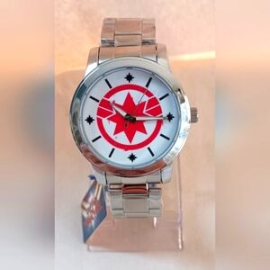 Ewatch Factory Captain Marvel Red Star 38mm SS Watch NOS New Box 2018